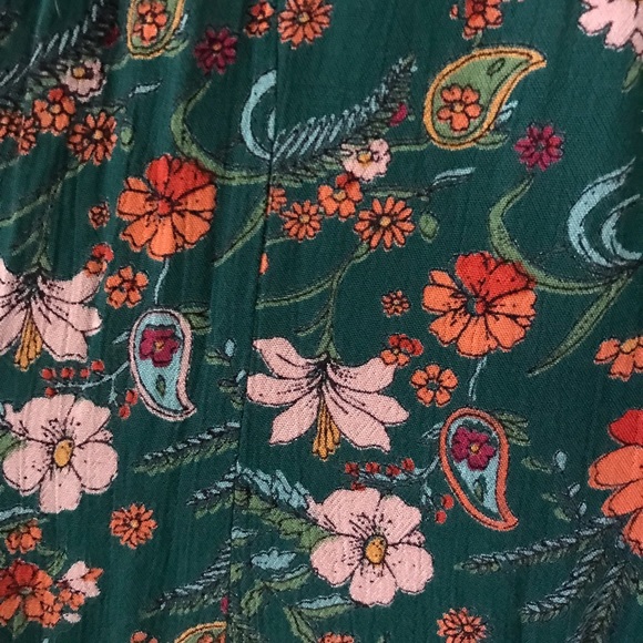 Buckle Daytrip Floral tunic top - Picture 6 of 6